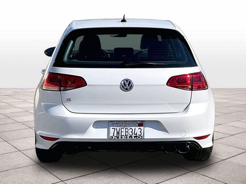 Used 2017 Volkswagen Golf R 4-Door image 7