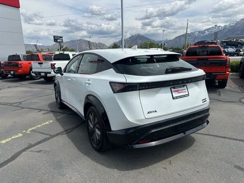 Used 2024 Nissan Ariya AWD image 8