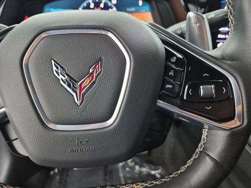 Used 2022 Chevrolet Corvette Stingray Preferred Conv w/ Z51 Performance Package RWD image 26
