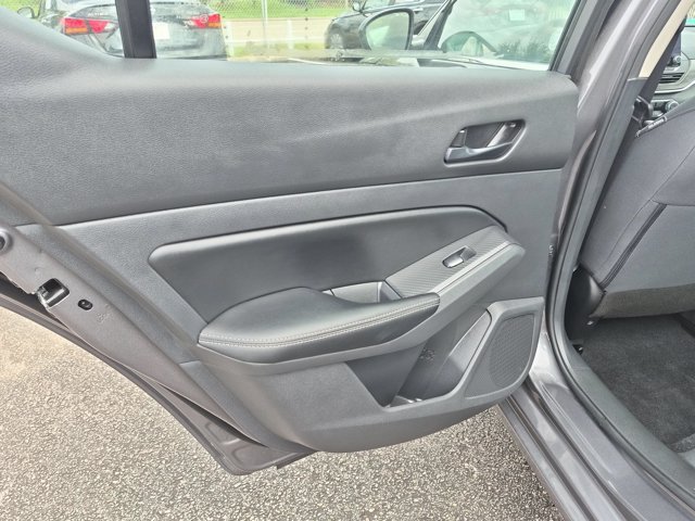 Used 2025 Nissan Altima 2.5 SV AWD/4WD image 22