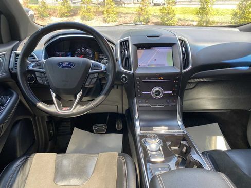 Used 2019 Ford Edge ST w/ Equipment Group 401A AWD/4WD image 7