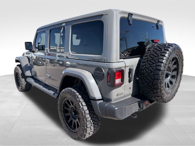 Used 2019 Jeep Wrangler Unlimited Sahara AWD/4WD image 5