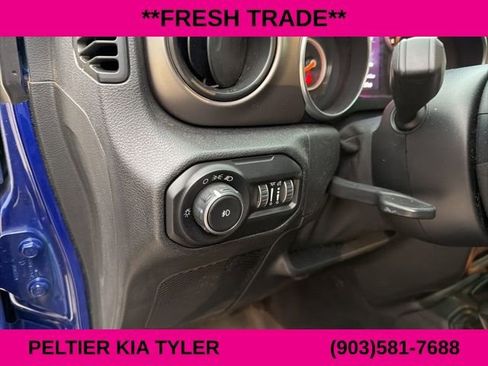 Used 2020 Jeep Wrangler Sport image 15