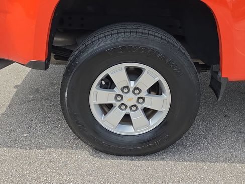 Used 2019 Chevrolet Colorado W/T w/ WT Convenience Package RWD image 7