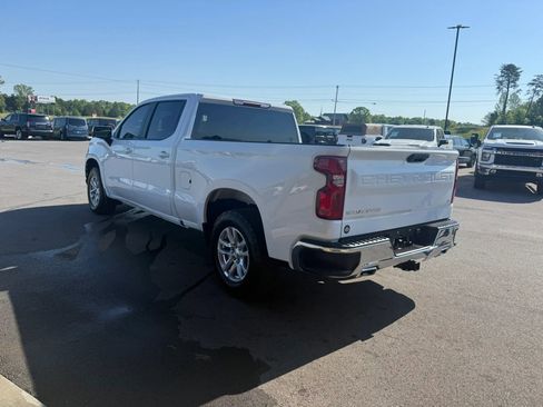 Used 2020 Chevrolet Silverado 1500 LT w/ Z71 Off-Road Package AWD/4WD image 3