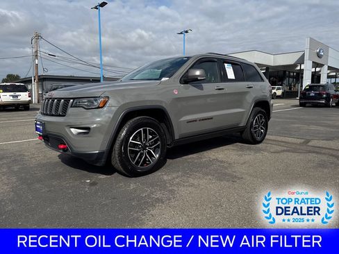 Used 2020 Jeep Grand Cherokee Trailhawk w/ Interior Metal Package AWD/4WD image 1