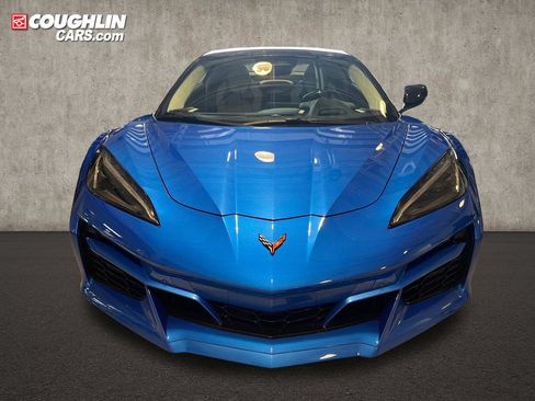 Used 2025 Chevrolet Corvette E-Ray AWD/4WD image 9