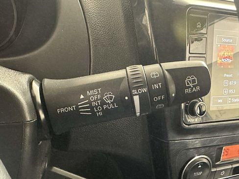 Used 2024 Mitsubishi Mirage ES image 31