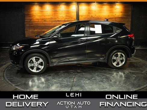 Used 2017 Honda HR-V LX image 1