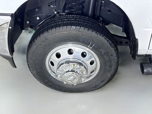 New 2026 RAM 3500 Tradesman image 27