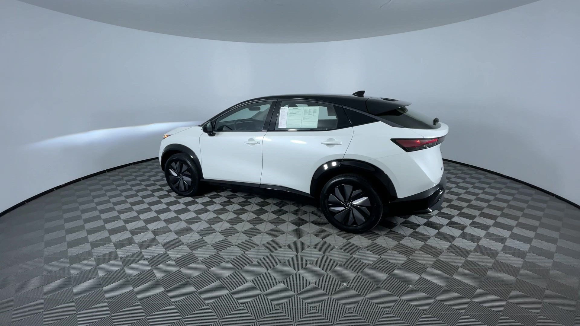 Certified 2024 Nissan Ariya AWD image 6