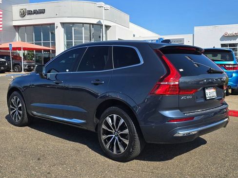 Used 2023 Volvo XC60 B5 Plus AWD/4WD image 6