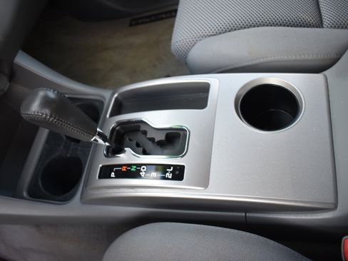 Used 2011 Toyota Tacoma PreRunner w/ TRD Sport Pkg image 25