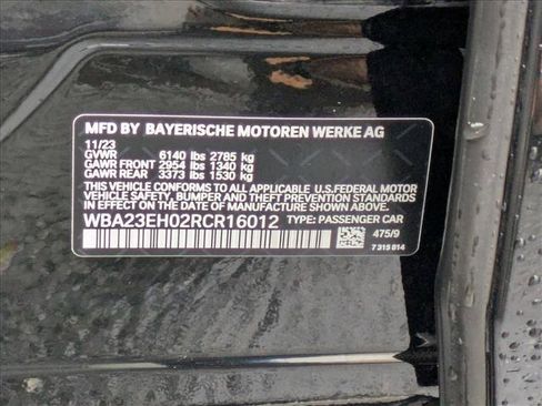 Used 2024 BMW 740i w/ Executive Package image 24