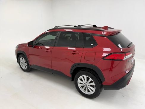 Used 2022 Toyota Corolla Cross LE FWD image 37