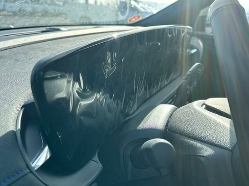 New 2026 Buick Envista Sport Touring image 24