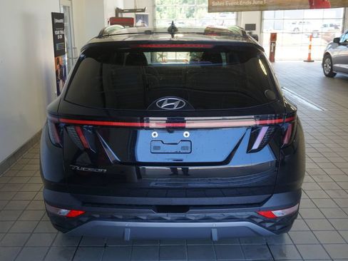 Used 2024 Hyundai Tucson Limited FWD image 17