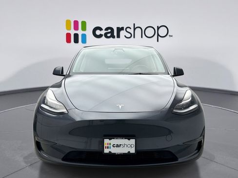 Used 2023 Tesla Model Y Long Range image 8