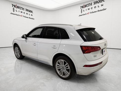 Used 2018 Audi Q5 2.0T Premium Plus w/ Premium Plus Package AWD/4WD image 3