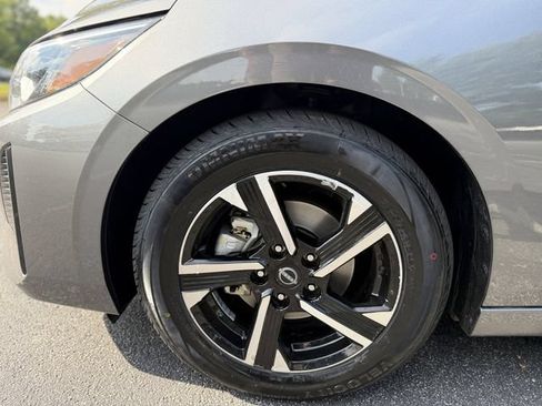 Used 2025 Nissan Sentra SV FWD image 35