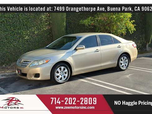 Used 2010 Toyota Camry XLE FWD image 11