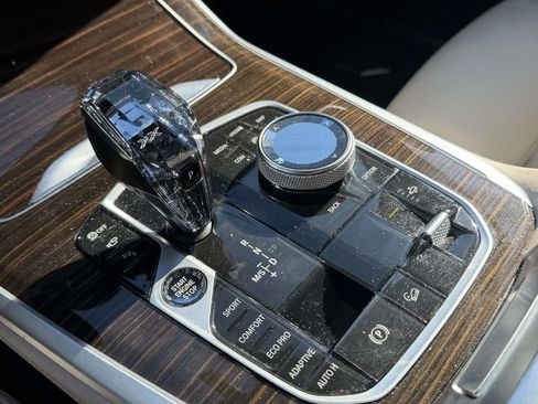 Used 2021 BMW X7 xDrive40i w/ Executive Package image 6