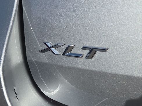 Used 2023 Ford Explorer XLT RWD image 11