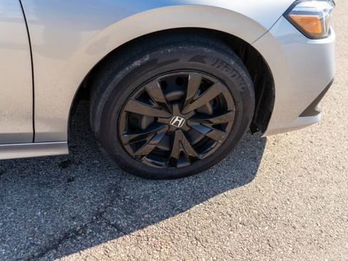 Used 2023 Honda Civic LX image 9