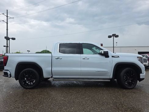 New 2026 GMC Sierra 1500 Denali w/ Denali Reserve Package AWD/4WD image 18