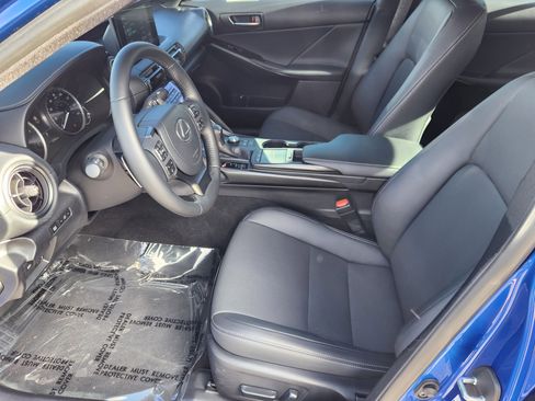 Used 2025 Lexus IS 300 F Sport image 13