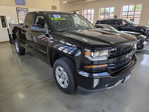 Used 2019 Chevrolet Silverado 1500 LT w/ All Star Edition AWD/4WD image 8