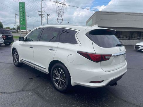 Used 2019 INFINITI QX60 Luxe w/ Essential Package FWD image 5