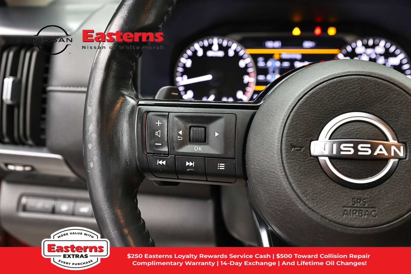 Used 2023 Nissan Pathfinder SL w/ Lighting Package (N92) AWD/4WD image 15