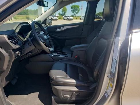 Used 2024 Ford Escape Platinum AWD/4WD image 9