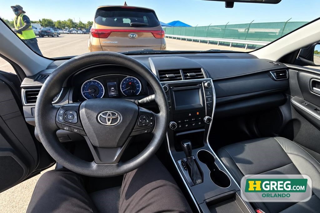 Used 2016 Toyota Camry LE FWD image 14