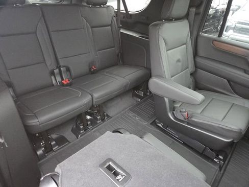 New 2026 GMC Yukon XL Denali w/ Sun & Power Step Package image 33