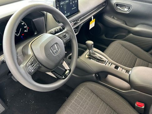 New 2026 Honda HR-V LX image 10