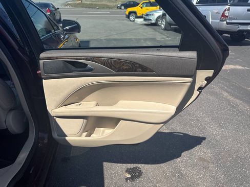 Used 2017 Lincoln MKZ Select w/ Select Plus Package image 22