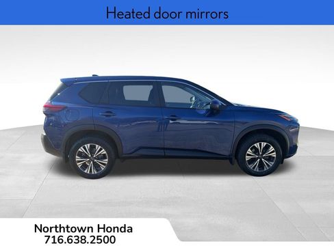 Used 2023 Nissan Rogue SV image 9