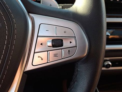 Certified 2025 BMW X7 xDrive40i w/ Premium Package image 23