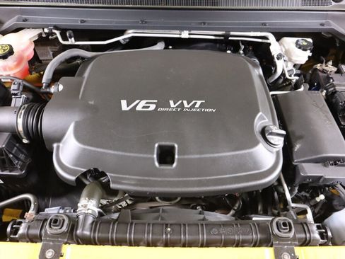 Used 2018 Chevrolet Colorado W/T w/ WT Convenience Package AWD/4WD image 39