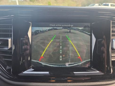 Used 2023 Dodge Durango SXT w/ SXT Blacktop Group image 27