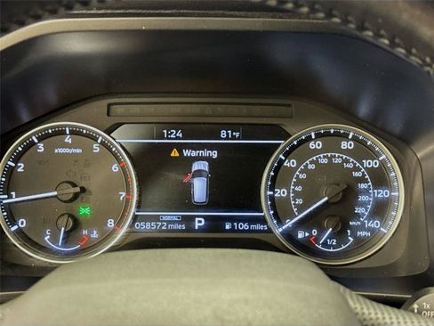 Used 2024 Mitsubishi Outlander SE Black Edition AWD/4WD image 12
