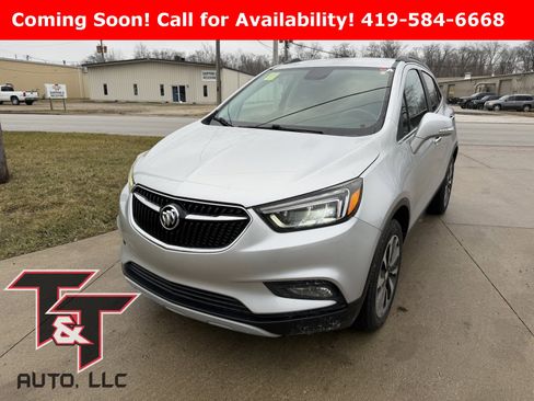 Used 2017 Buick Encore Essence image 2