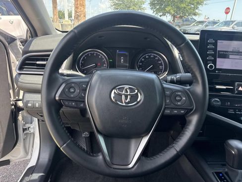 Used 2023 Toyota Camry SE w/ Convenience Package FWD image 21