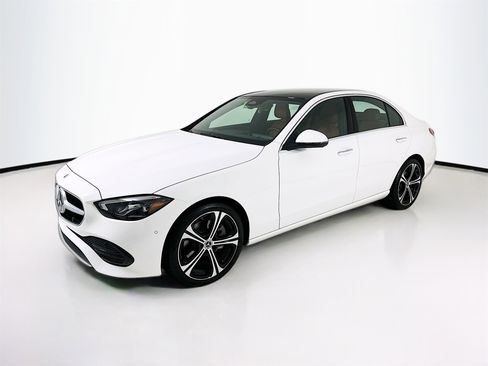 Used 2025 Mercedes-Benz C 300 Sedan image 3