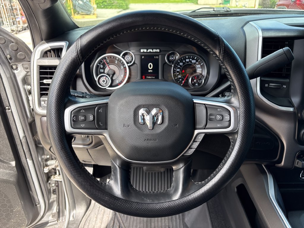 Used 2023 RAM 3500 Big Horn w/ Night Edition AWD/4WD image 16