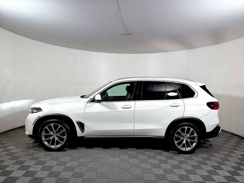 Used 2024 BMW X5 xDrive40i w/ Parking Assistance Package AWD/4WD image 4