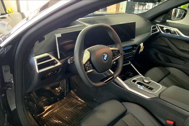 New 2026 BMW i4 eDrive40 w/ Premium Package RWD image 8