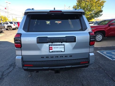 New 2025 Toyota 4Runner TRD Off-Road Premium image 6